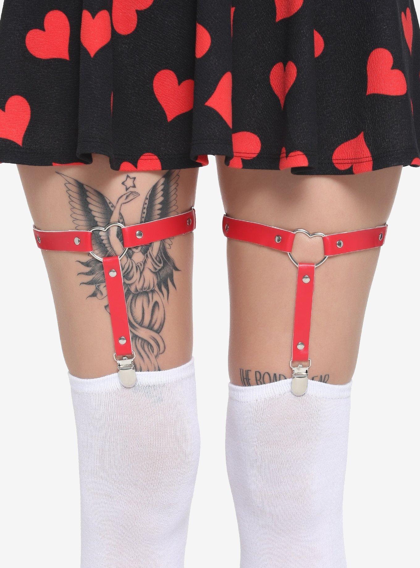 Red & Silver Heart O-Ring Garter Set, , hi-res