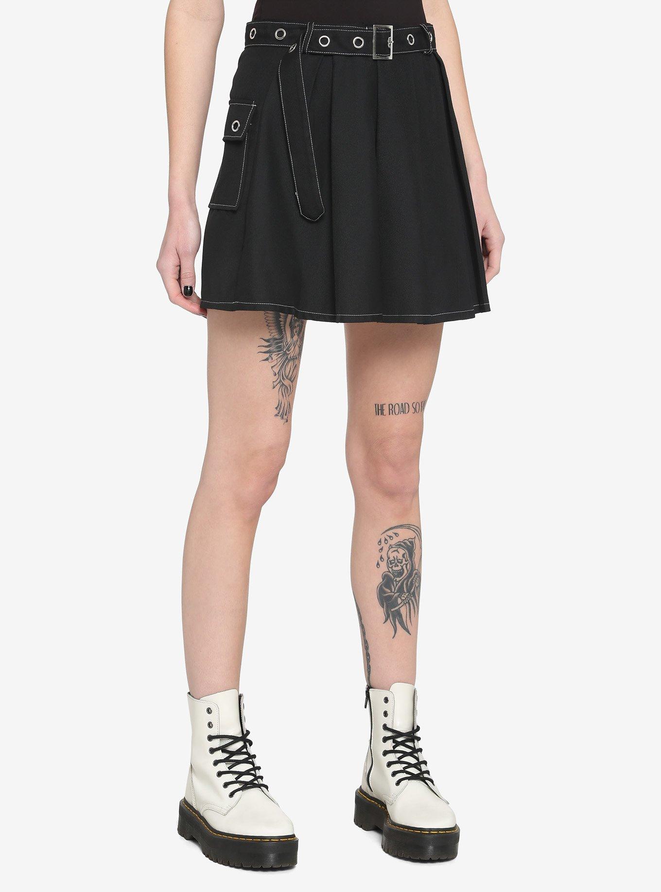 Black Grommet Belt Pleated Skirt, BLACK, hi-res