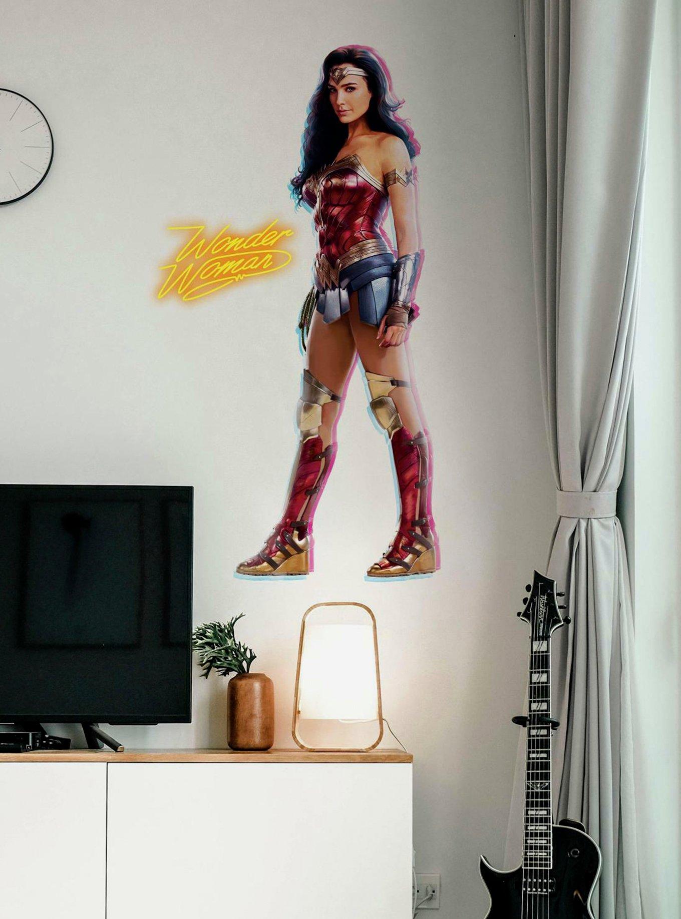 DC Comics Wonder Woman Gal Gadot Peel & Stick Giant Wall Decals, , hi-res