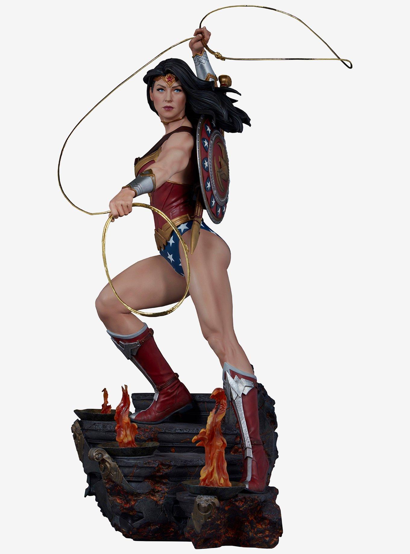 DC Comics Wonder Woman Premium Format Figure By Sideshow 