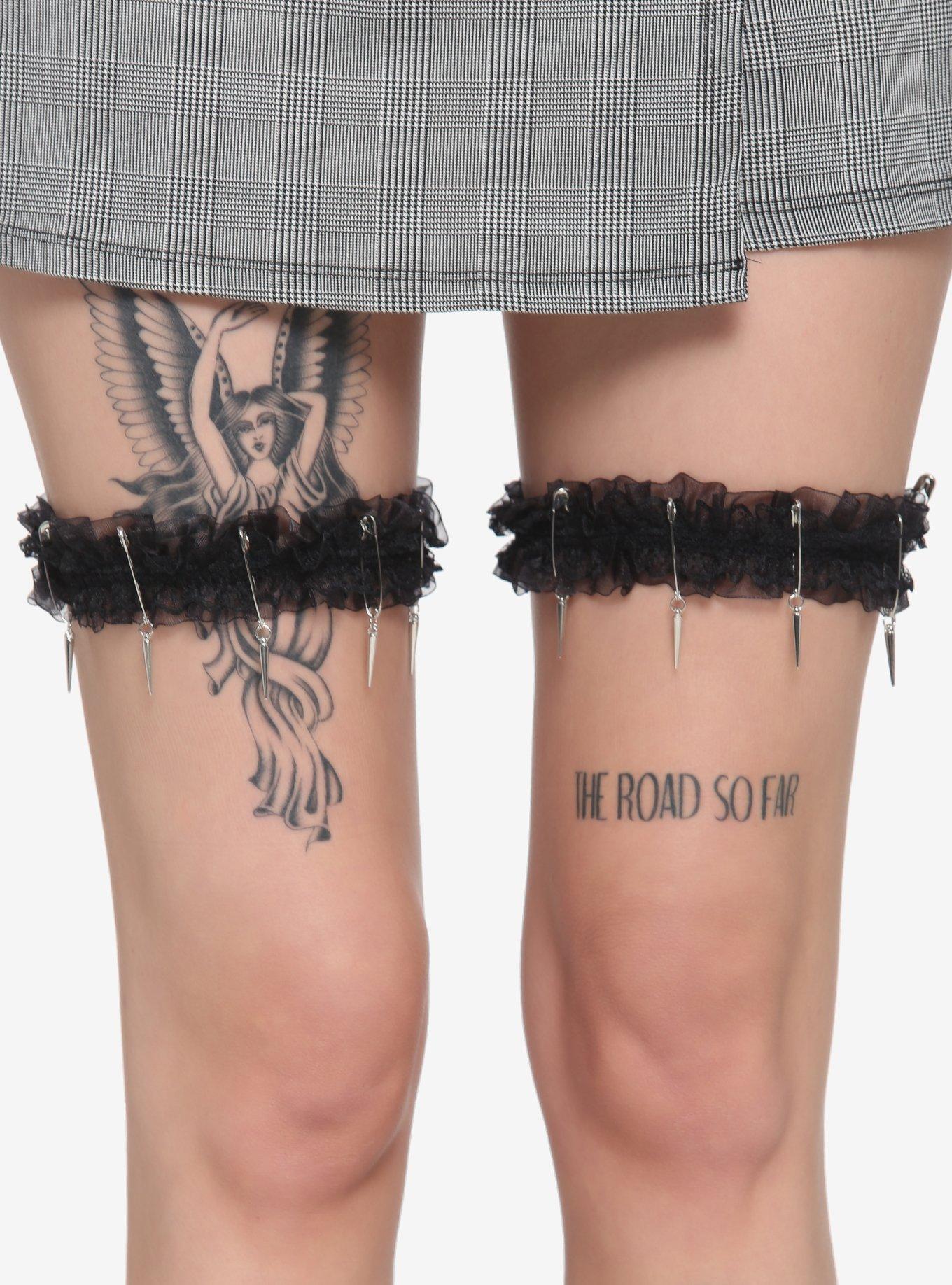 Black Lace Safety Pin Garter Set, , hi-res