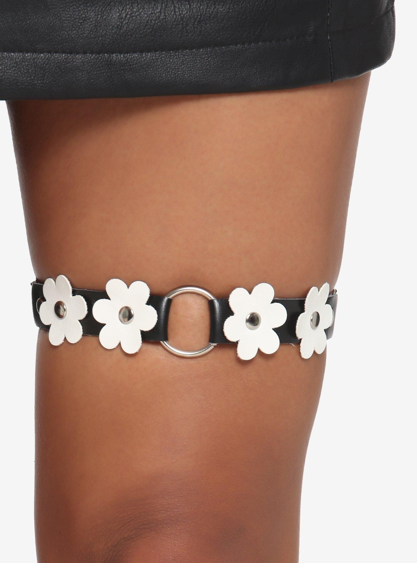 White Daisy Garter Belt Set, , hi-res