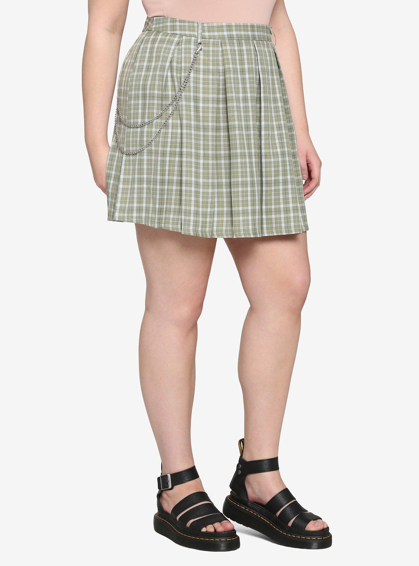 Pastel Plaid Pleated Skirt With Chain