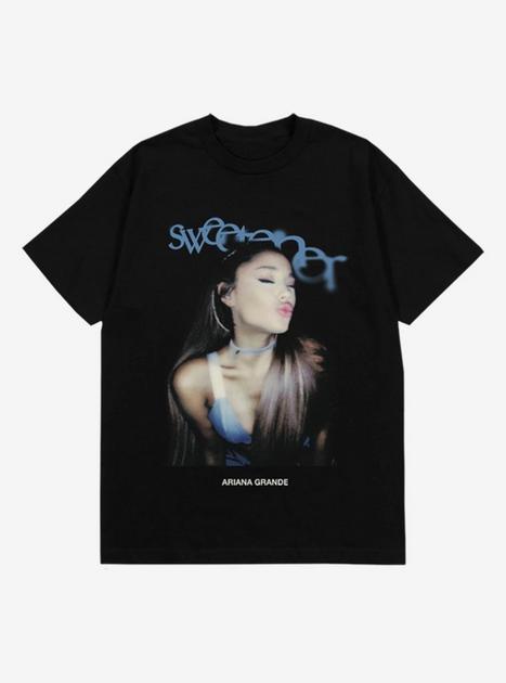 Ariana Grande Sweetener Kiss Girls T Shirt Hot Topic