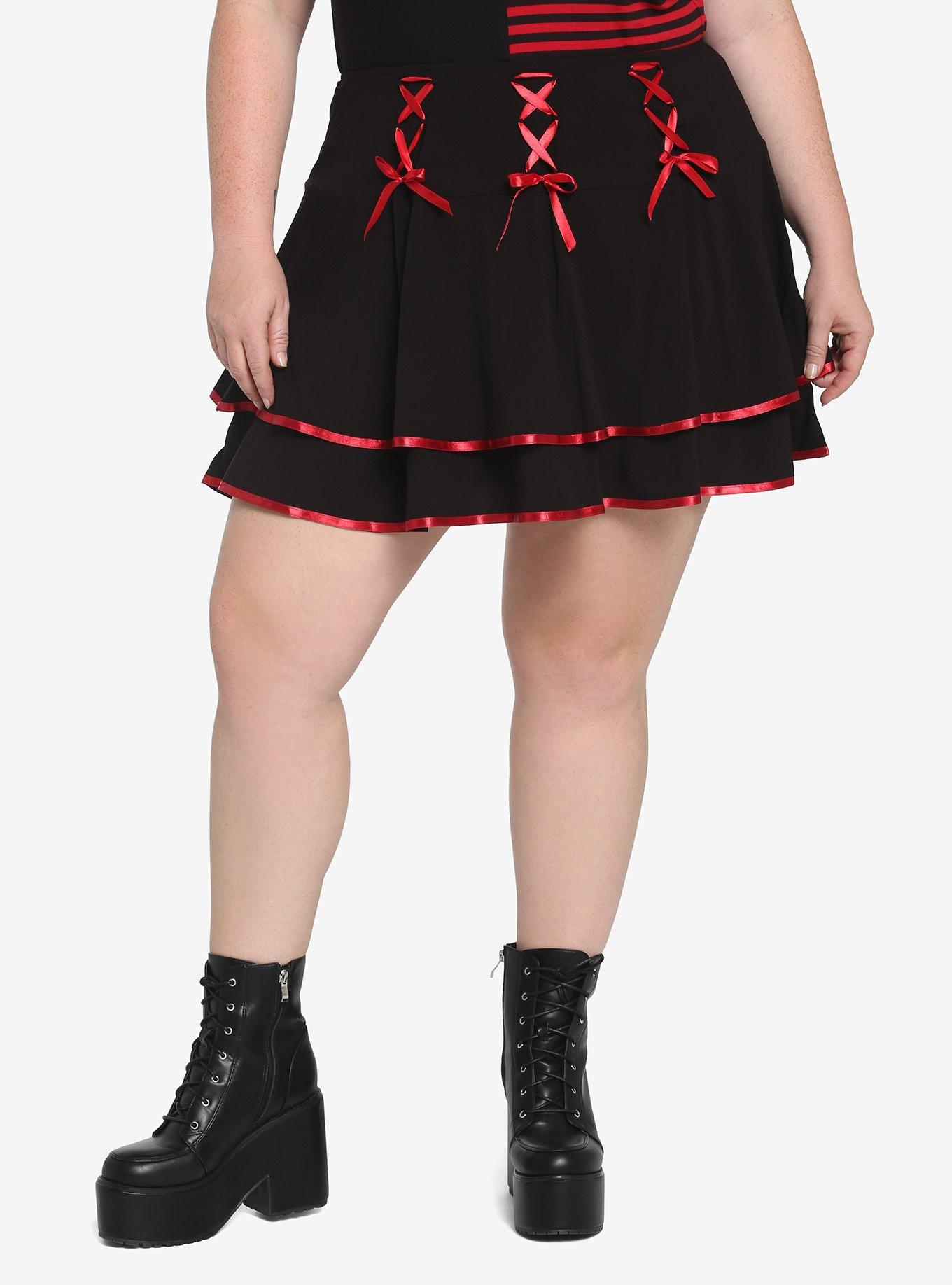 Black skirt hotsell hot topic