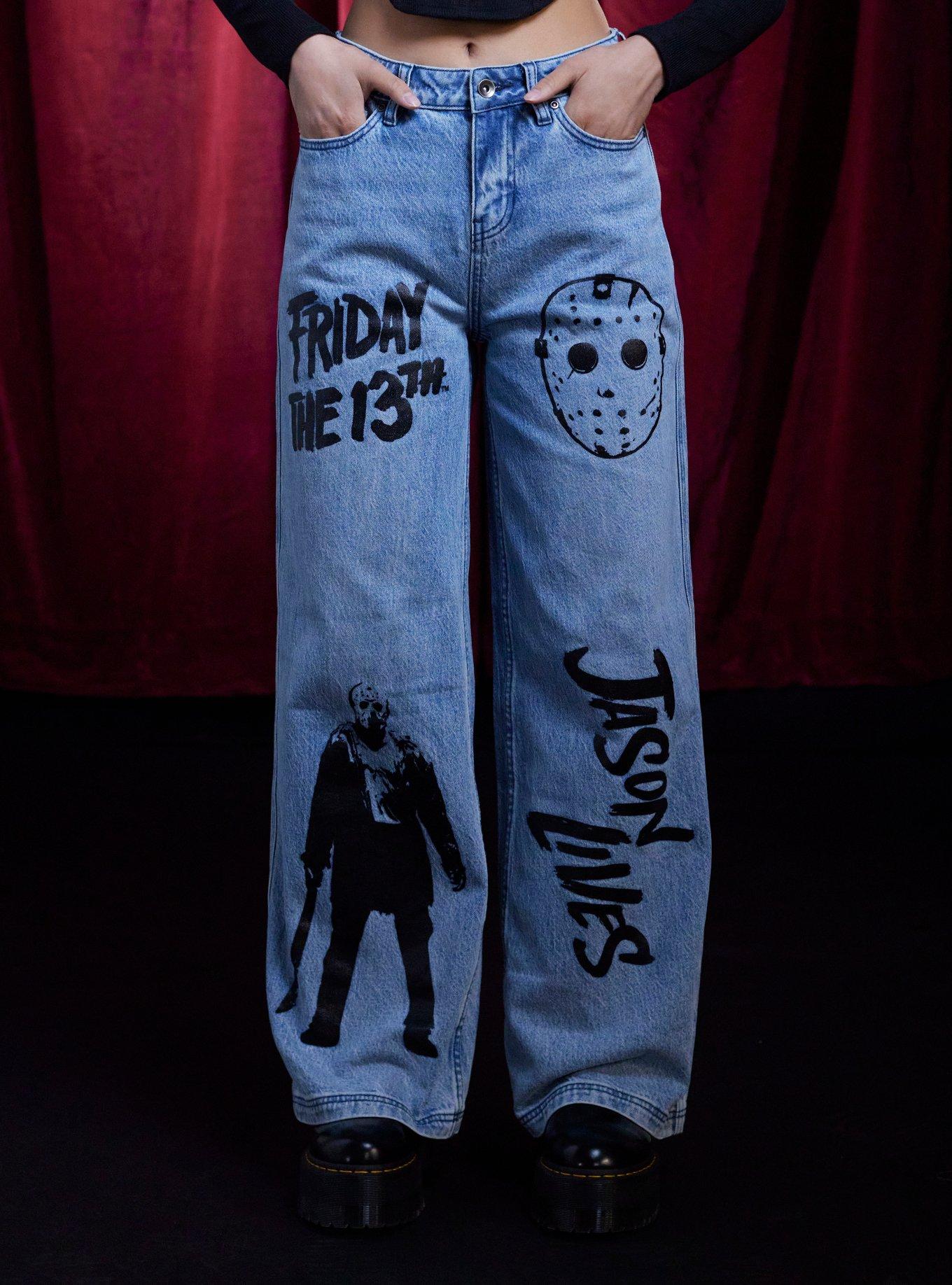 analyse Forstå Encyclopedia Friday The 13th Jason Wide Leg Mom Jeans | Hot Topic