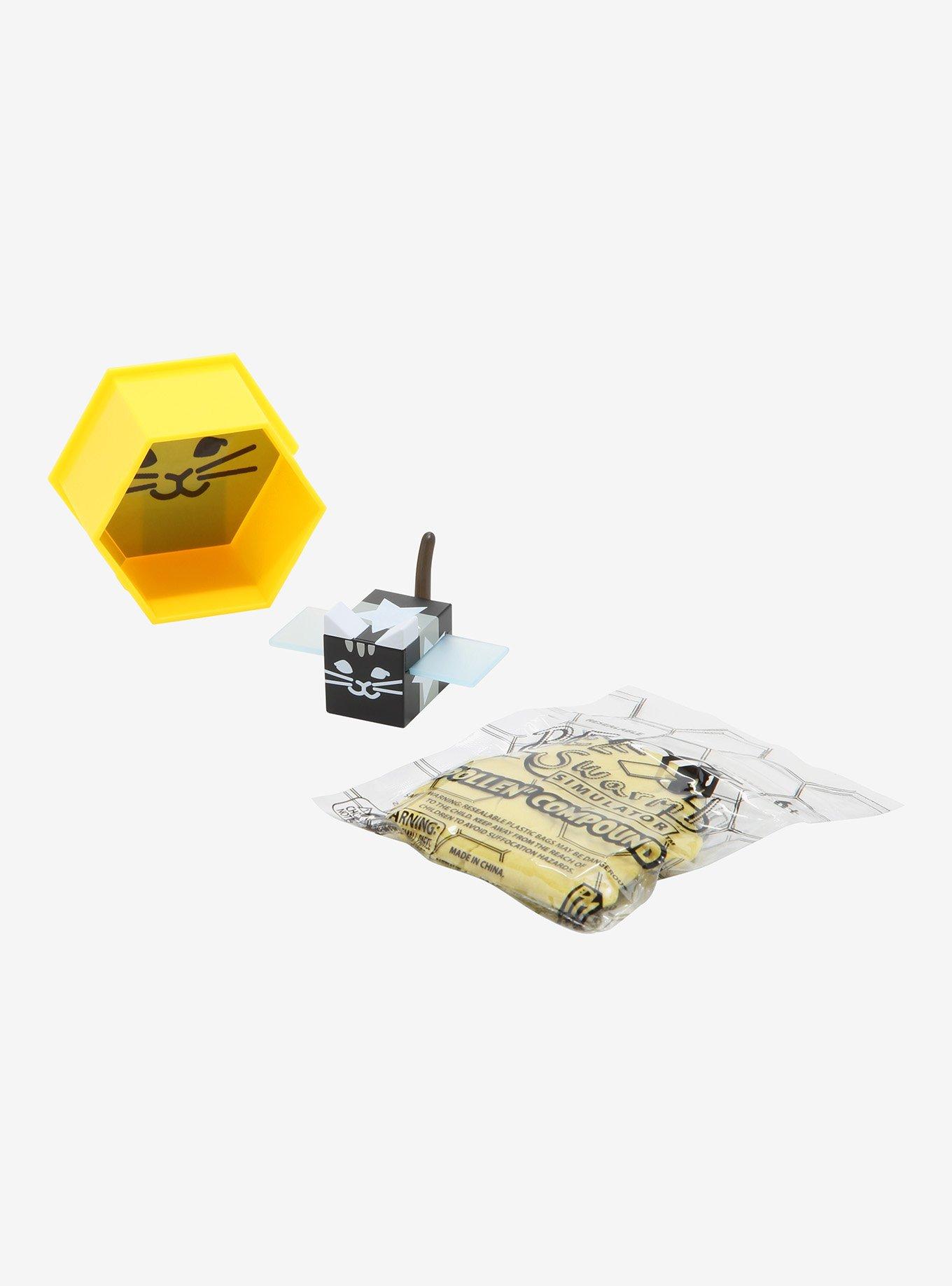 Bee Swarm Simulator Bee Action Figure Starter Pack - Series 1