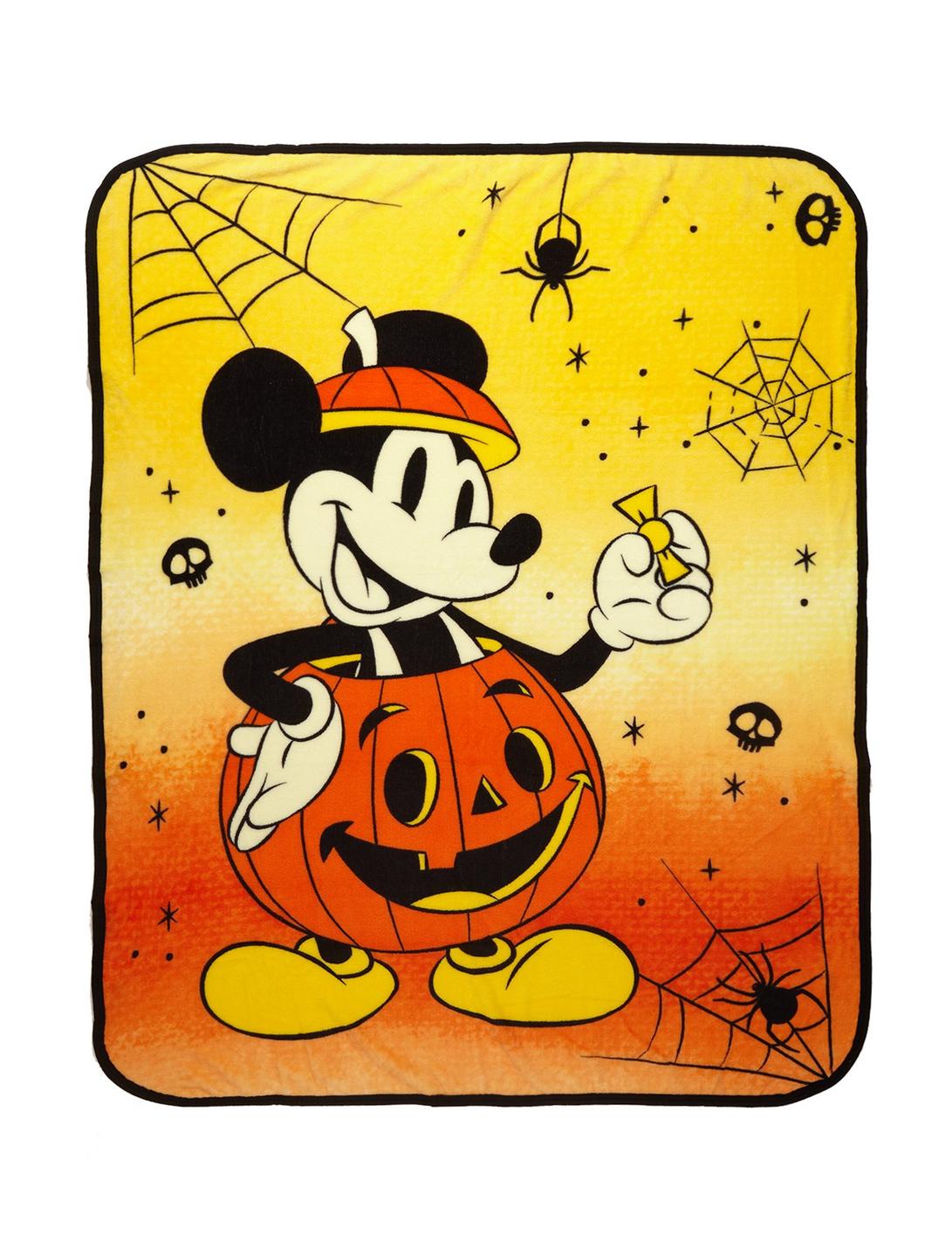 Disney Mickey Mouse Pumpkin Throw Blanket, , hi-res