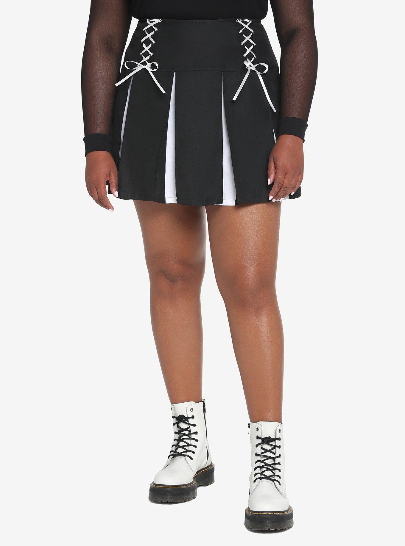 Black & White Contrast Pleated Lace-Up Skirt Plus Size, BLACK, hi-res