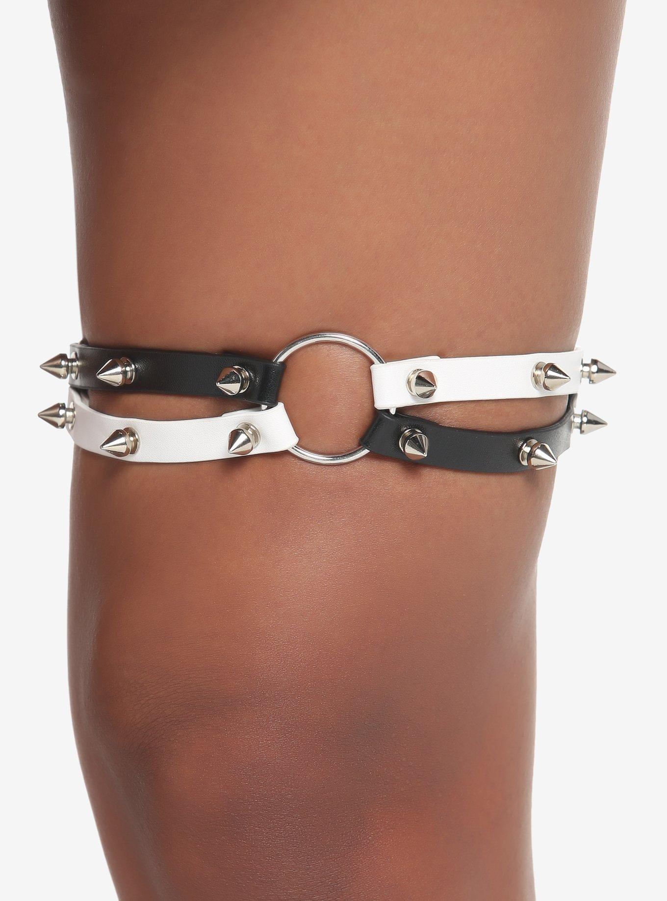 Black & White Spiked Leg Garter, , hi-res