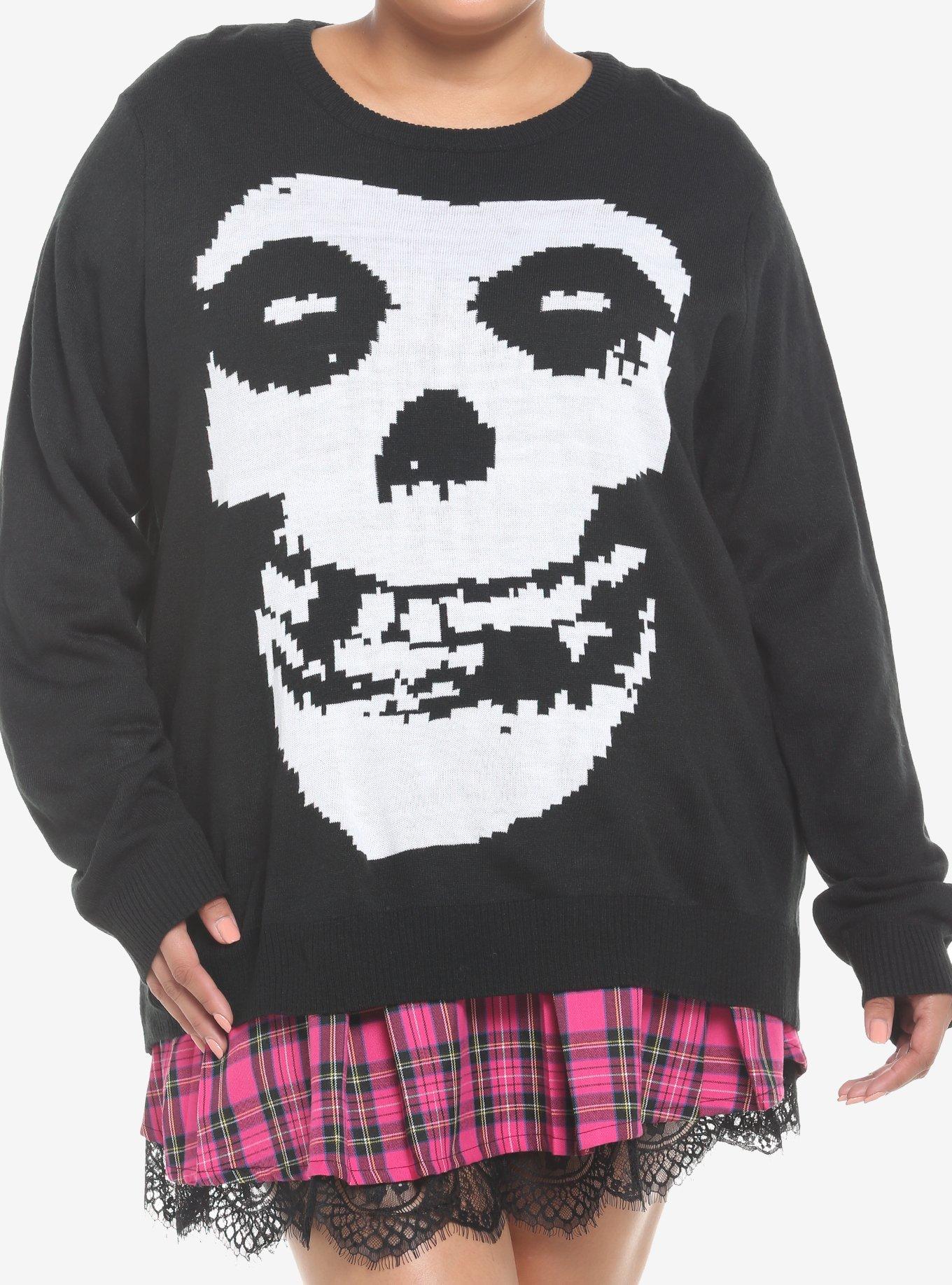 Hot topic skull on sale sweater