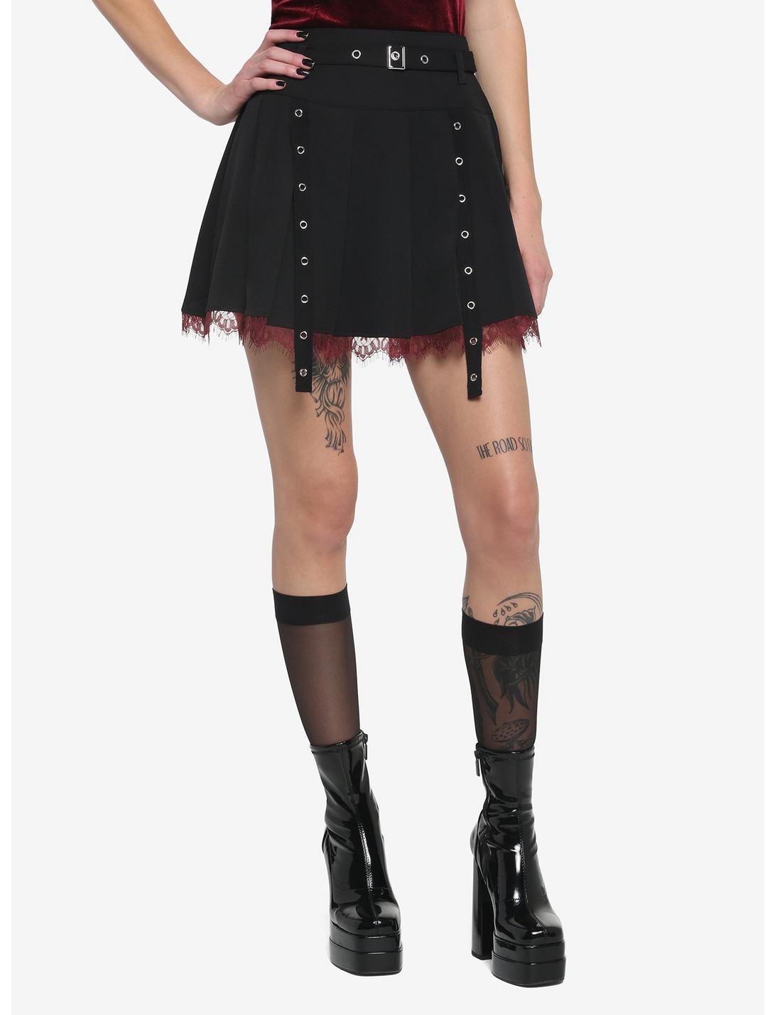 Black Lace Trim & Grommets Pleated Skirt, BURGUNDY, hi-res