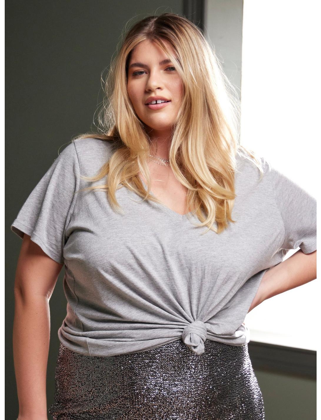 Her Universe Heather Grey V-Neck Favorite T-Shirt Plus Size, HEATHER GREY, hi-res