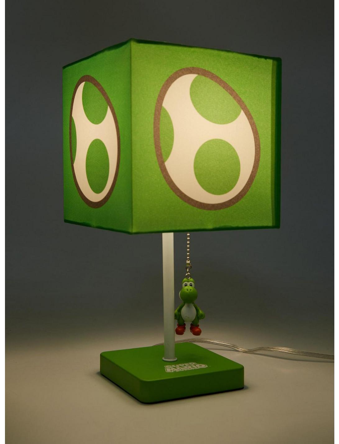 Stå op i stedet børn Hylde Nintendo Super Mario Bros. Yoshi Egg Table Lamp | BoxLunch
