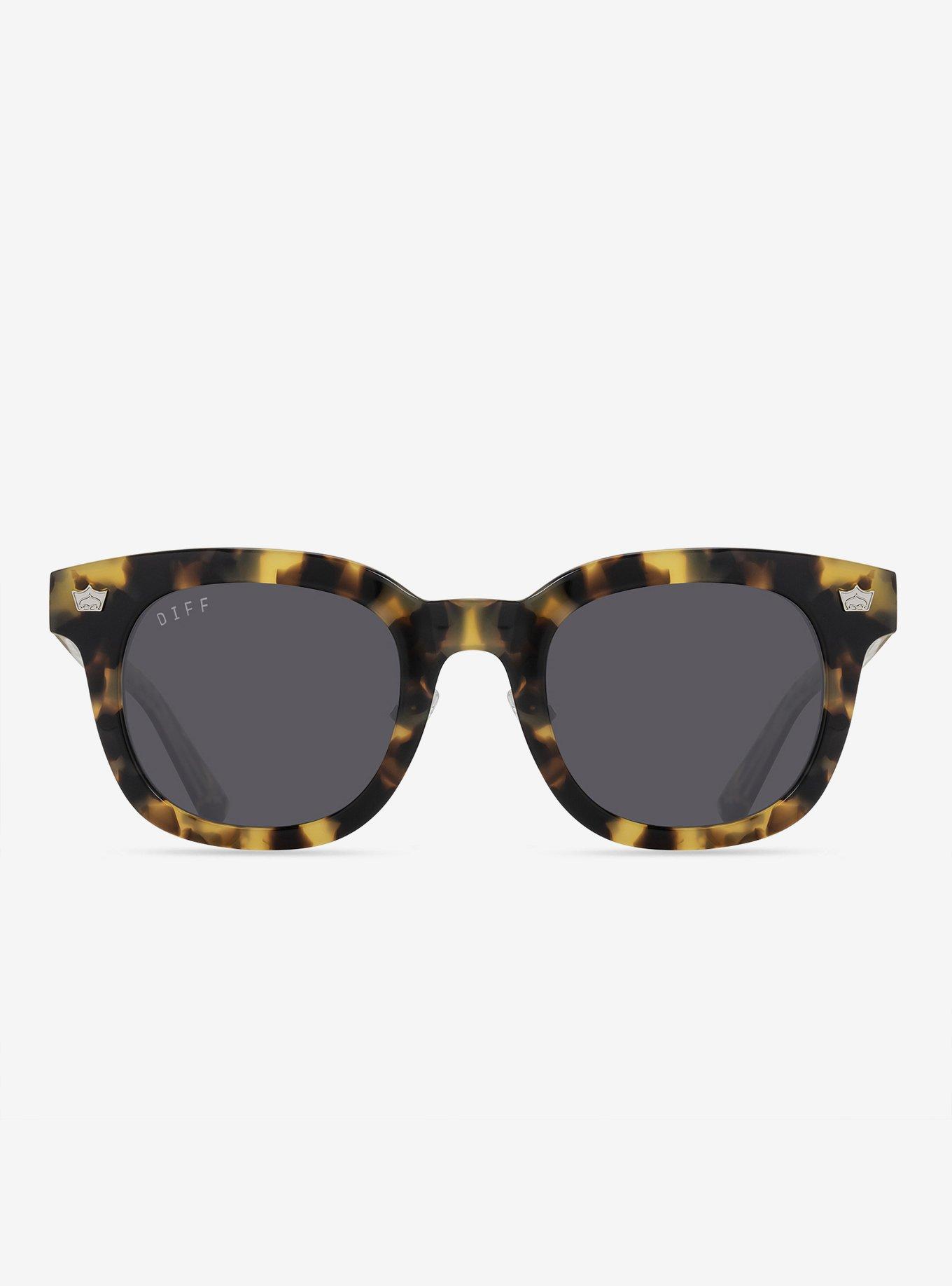 DIFF Harry Potter Hufflepuff Sunglasses | BoxLunch display picture 1