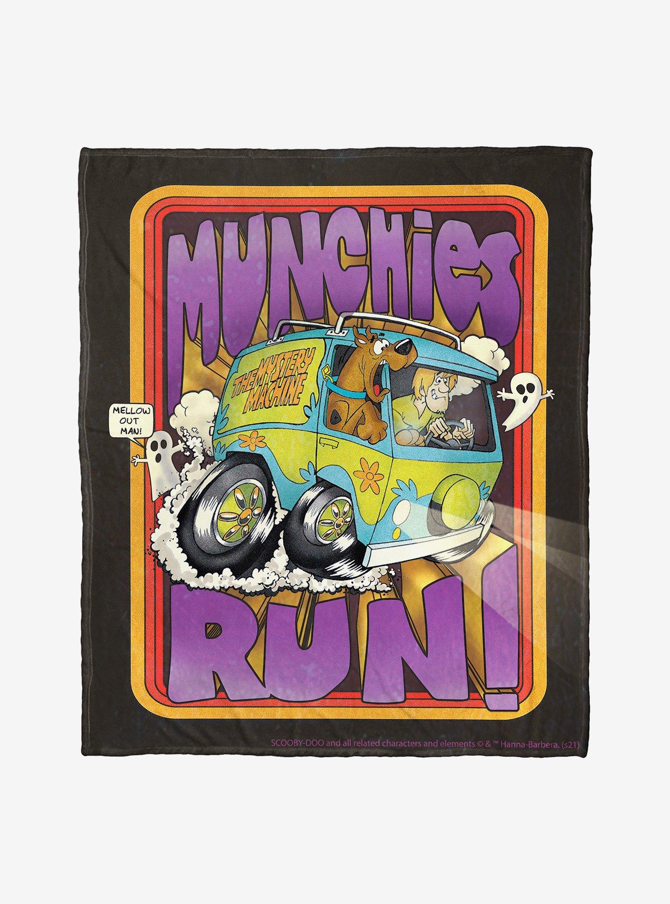 Scooby-Doo Munchies Run Throw Blanket, , hi-res