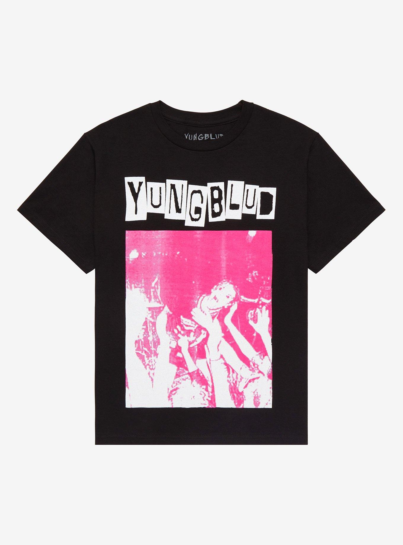 Yungblud Pixel Portrait Boyfriend Fit Girls T-Shirt | Hot Topic