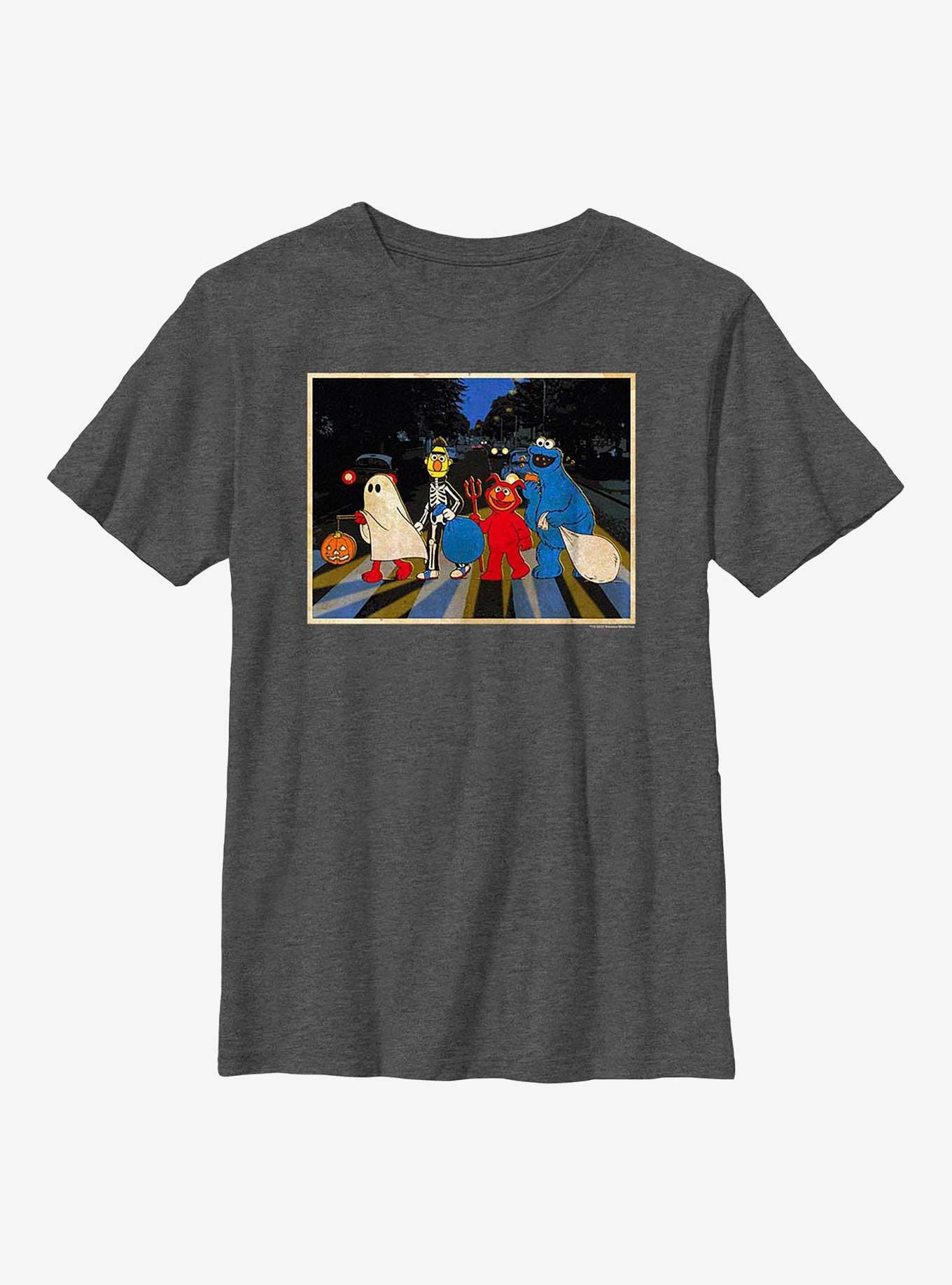 Sesame Street Crew Trick Or Treating Youth T-Shirt, CHAR HTR, hi-res