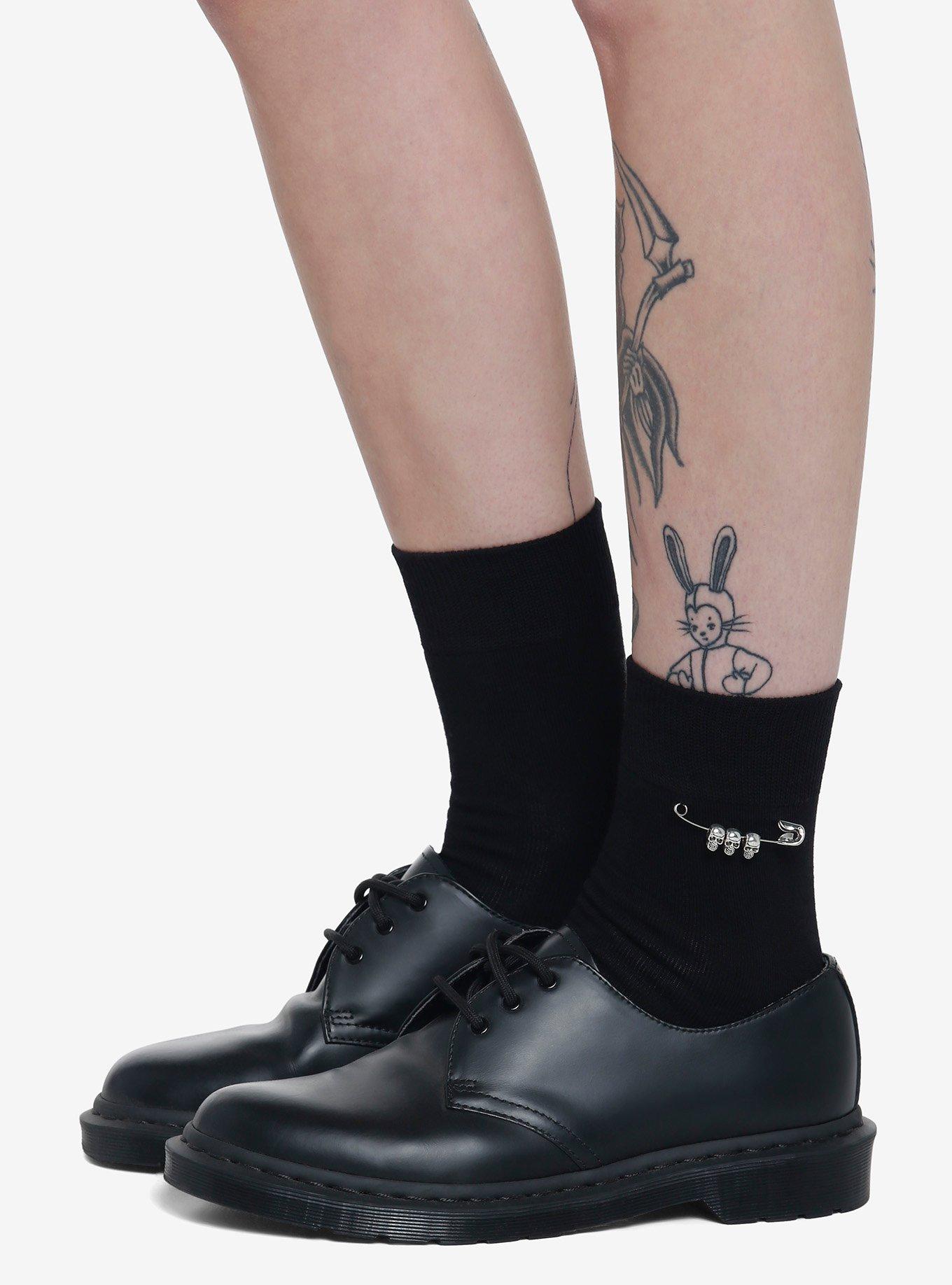 Black Safety Pin Skull Ankle Socks, , hi-res