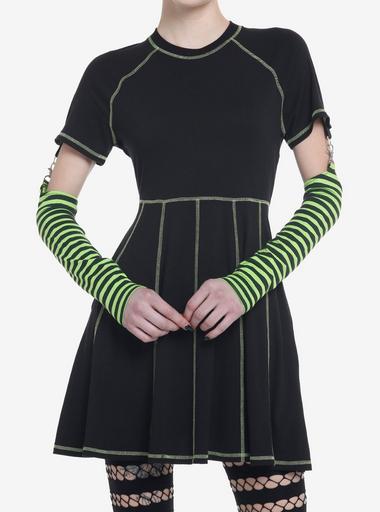 Social Collision Black & Green Contrast Stitch Arm Warmer Dress | Hot Topic