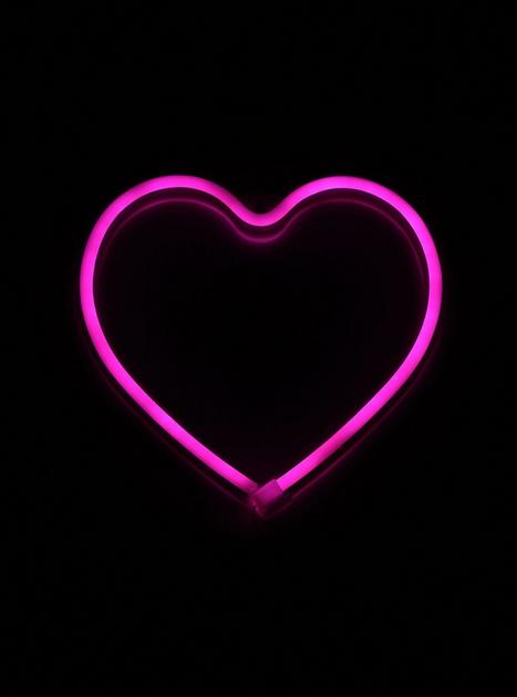 Pink Heart LED Neon Light | Hot Topic