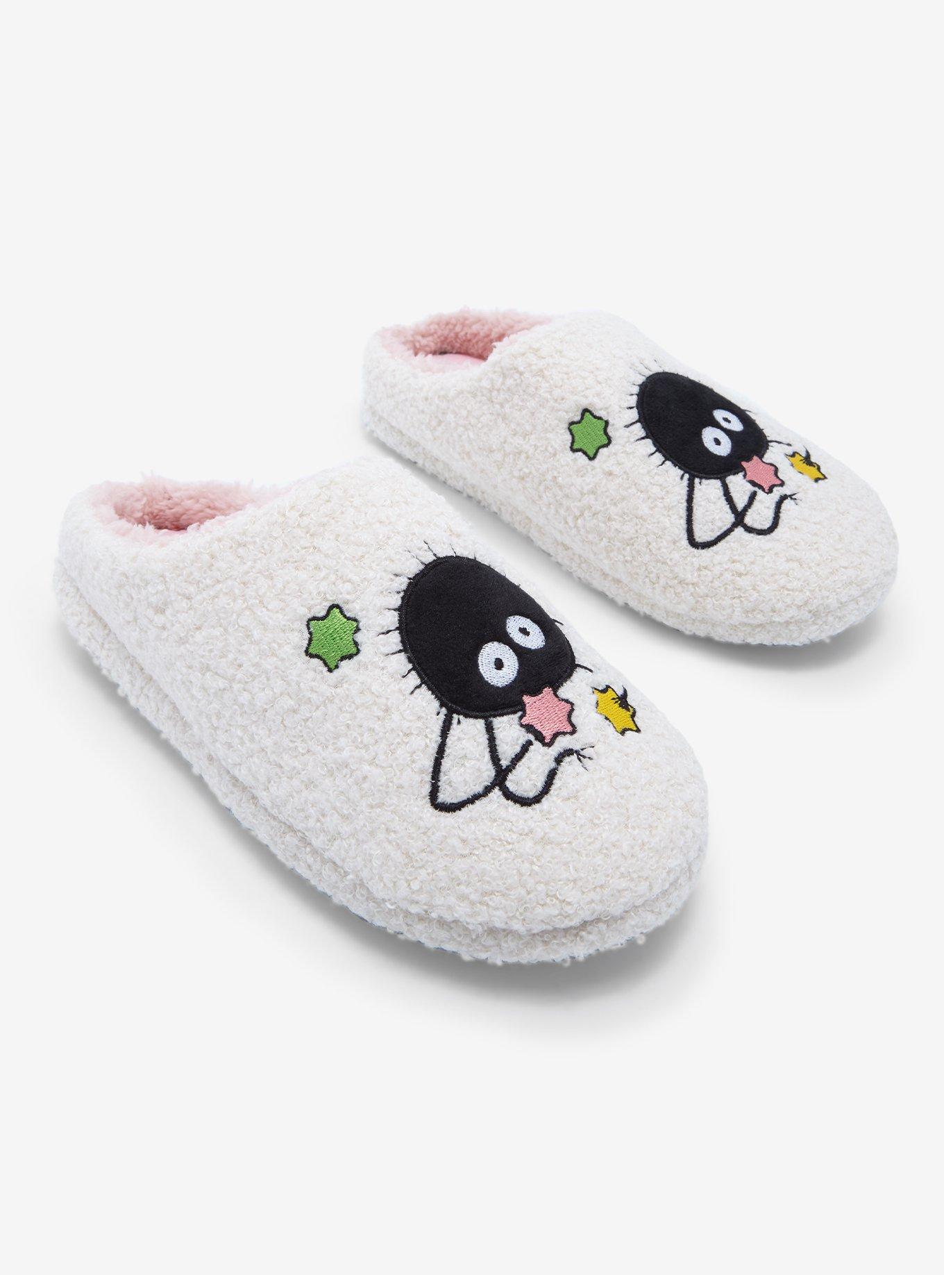 ledsage Forespørgsel hagl Studio Ghibli Spirited Away Soot Sprites Sherpa Plush Slippers | Hot Topic