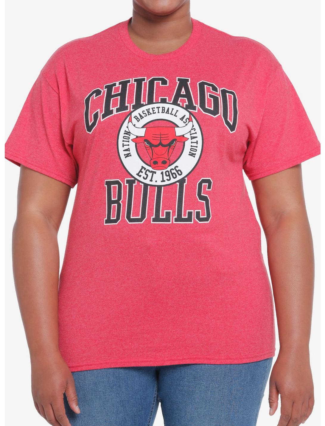 Her Universe NBA Chicago Bulls T-Shirt Plus Size, RED HEATHER, hi-res