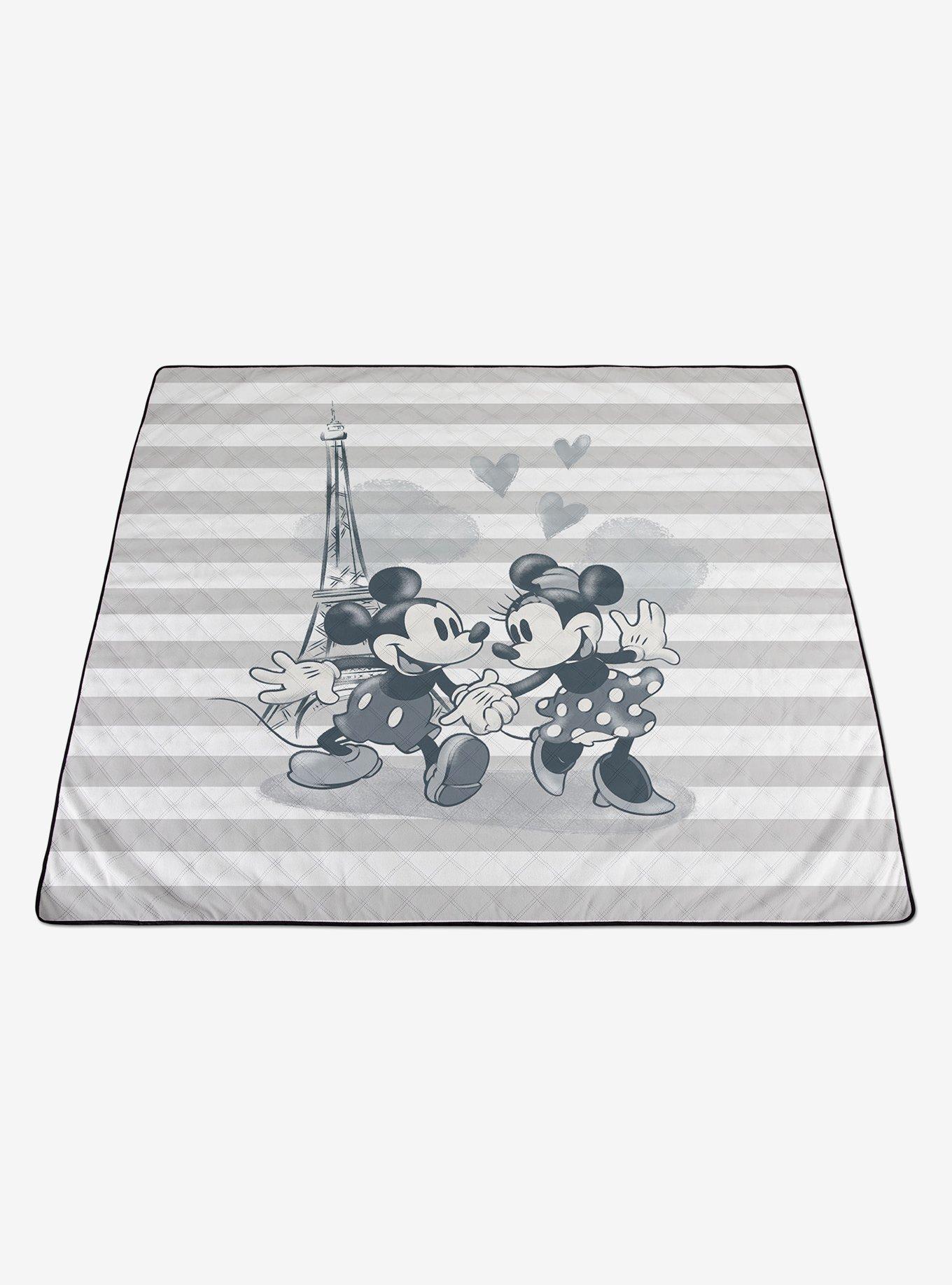 Disney Mickey And Minnie Mouse Impresa Picnic Blanket, , hi-res