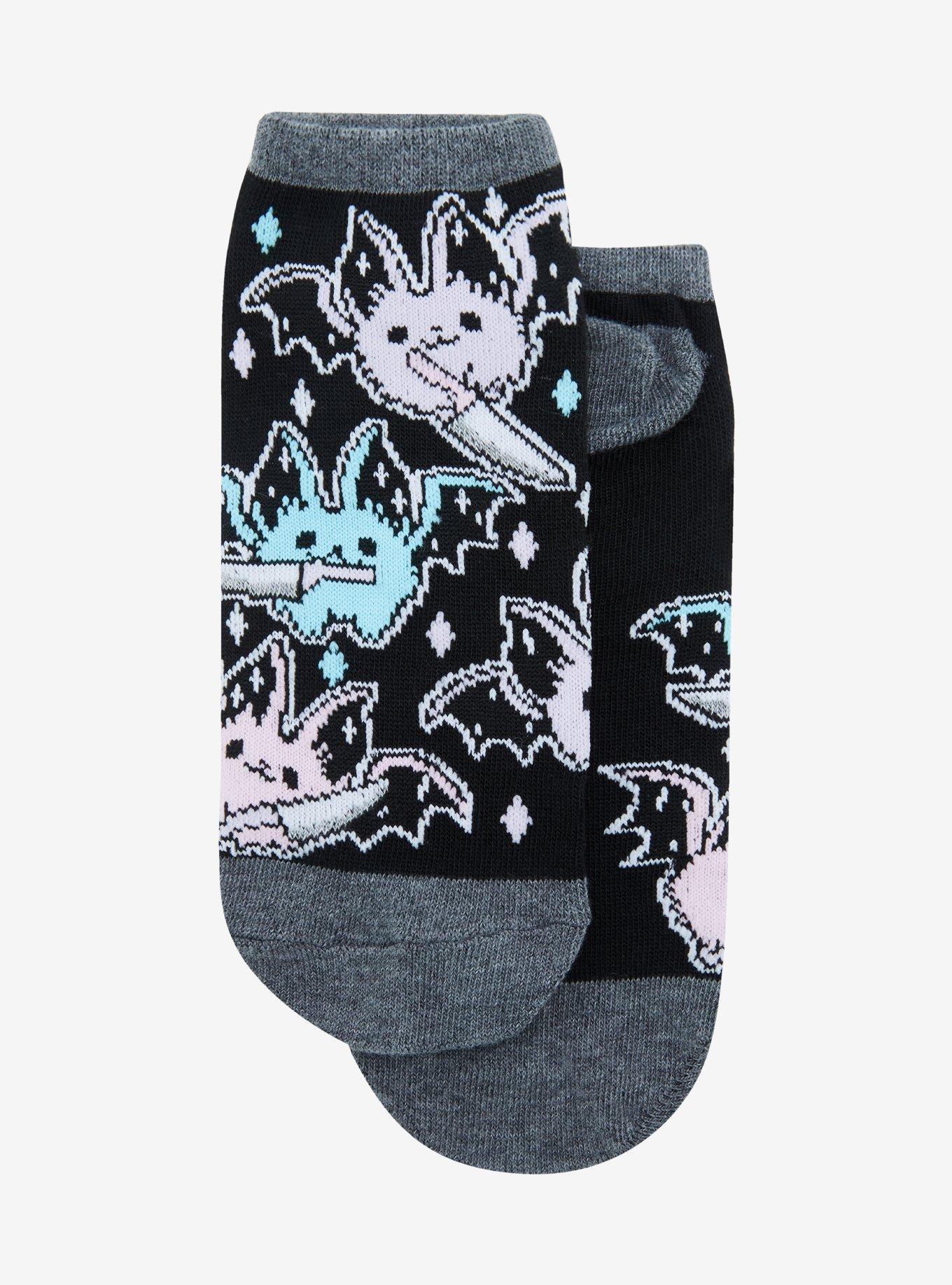 Pastel Bats With Knives No-Show Socks, , hi-res