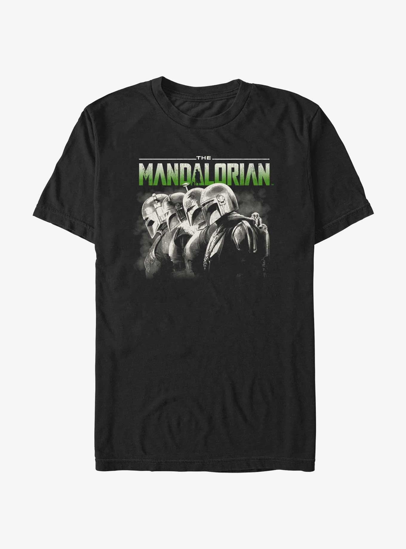 Star Wars The Mandalorian Grunge Mandalorians Lineup T-Shirt