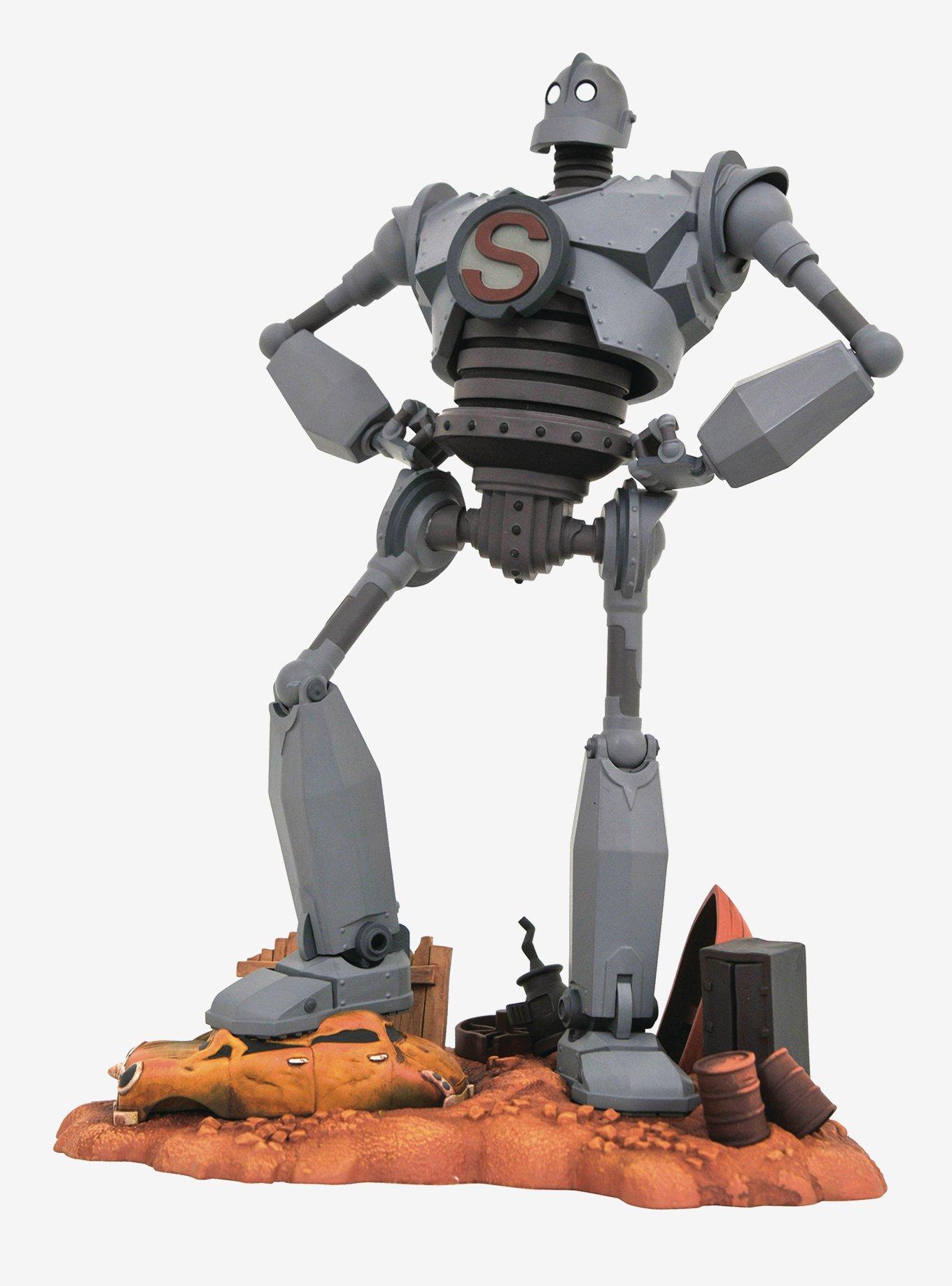 Diamond Select Toys Iron Giant Gallery Iron Giant (Superhero) Collectible Figure, , hi-res