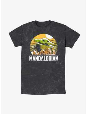 Star Wars The Mandalorian Grogu Playing With Stone Crabs Mineral Wash T-Shirt, , hi-res