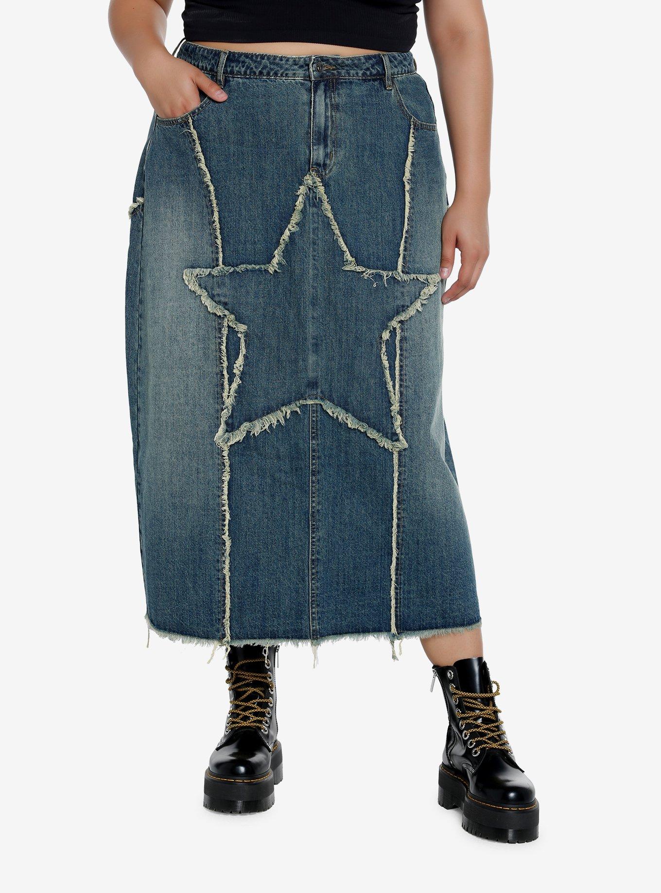 Social Collision Frayed Star Denim Maxi Skirt Plus Size