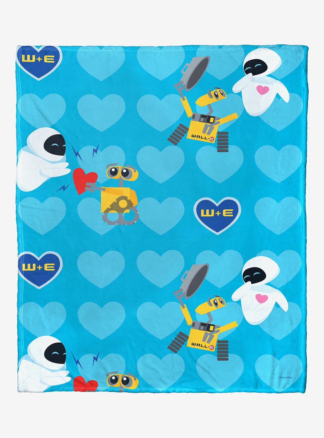 Disney Pixar Wall-E Robo Love Throw Blanket, , hi-res