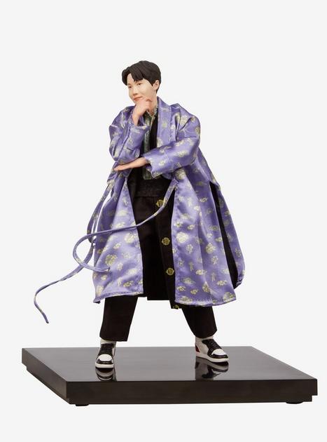 BTS j-hope Deluxe Statue | Hot Topic