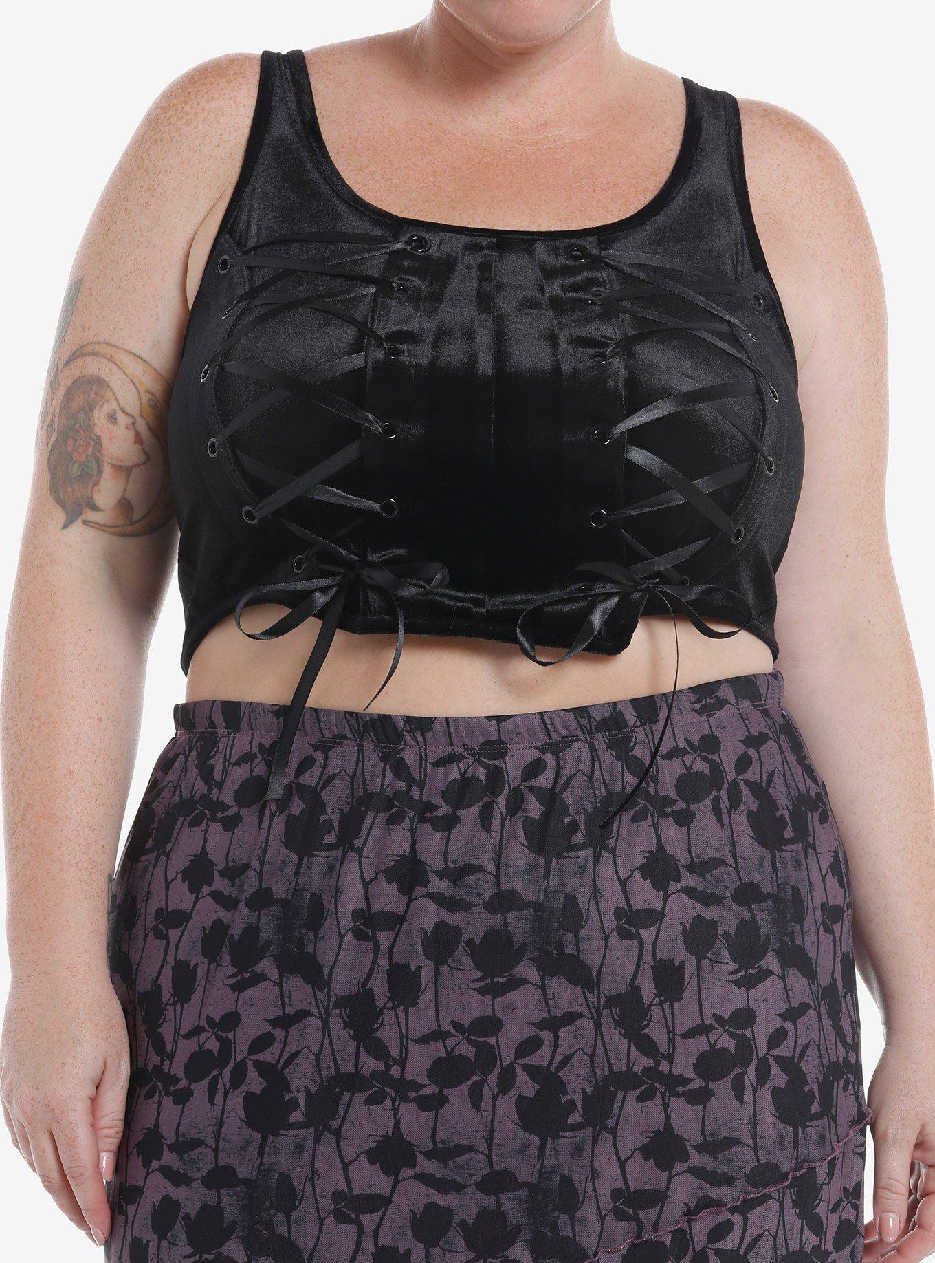 Hot Topic Cosmic Aura® Butterflies Lace Girls Crop Tank Top