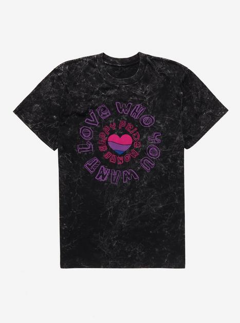 Pride Bisexual Heart Love Who You Want Mineral Wash T-shirt - Black 