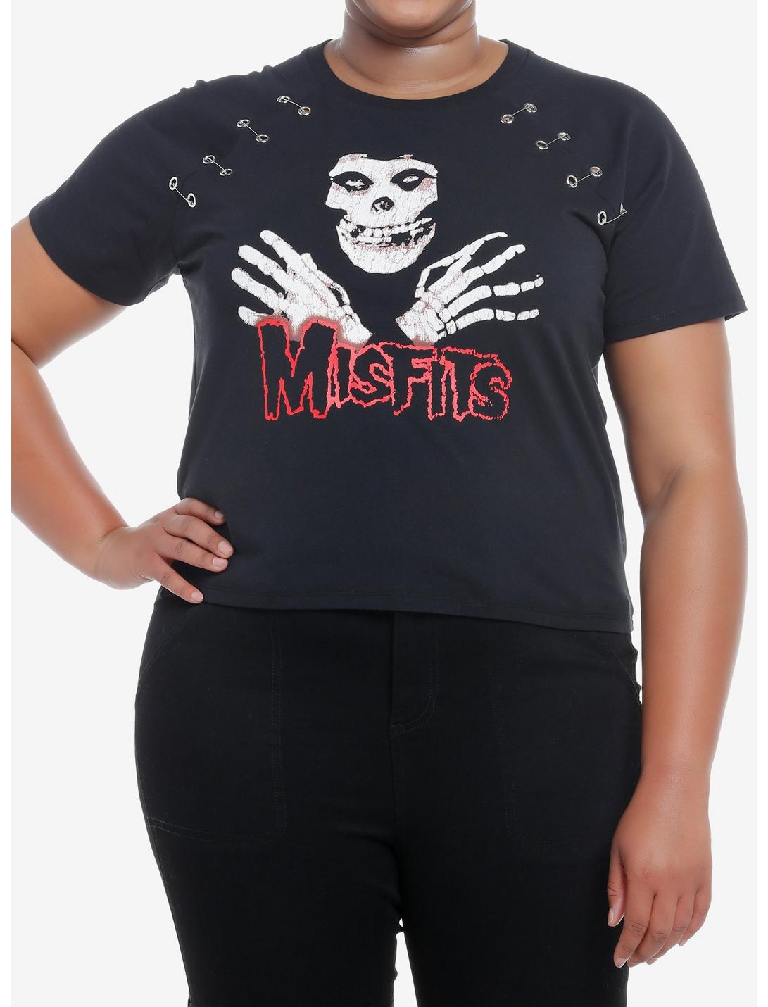 Misfits X Social Collision Fiend Safety Pin Girls Raglan T-Shirt Plus Size Hot Topic Exclusive, BLACK, hi-res