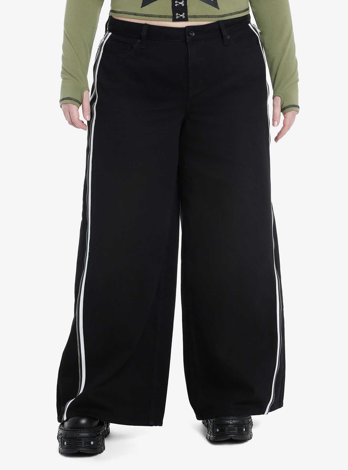 Social Collision Black Double Pocket Cargo Pants Plus Size