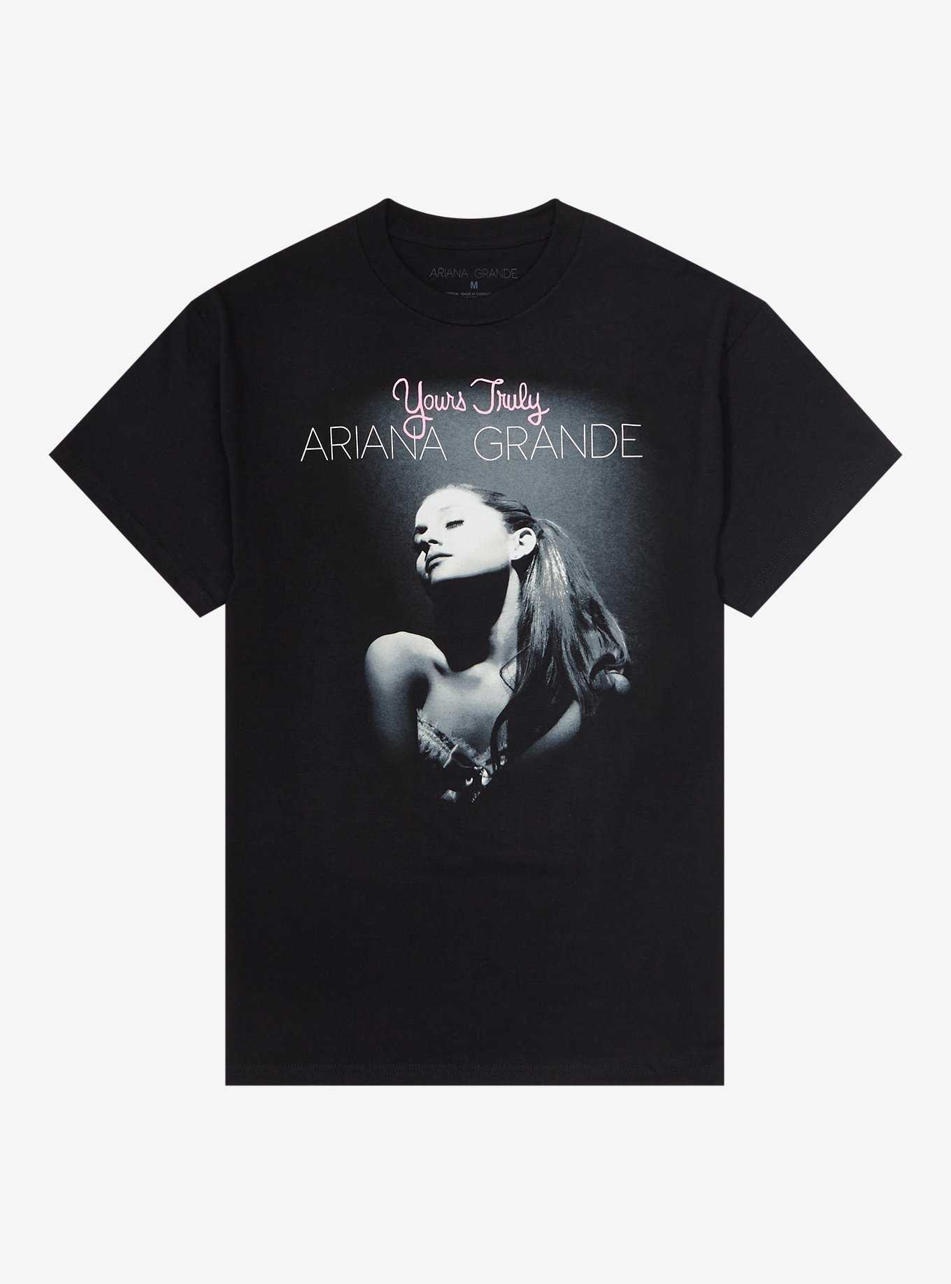 Plus size sale ariana grande shirt