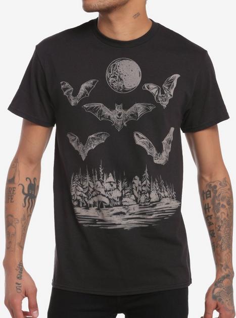 Flying Bats T-Shirt | Hot Topic