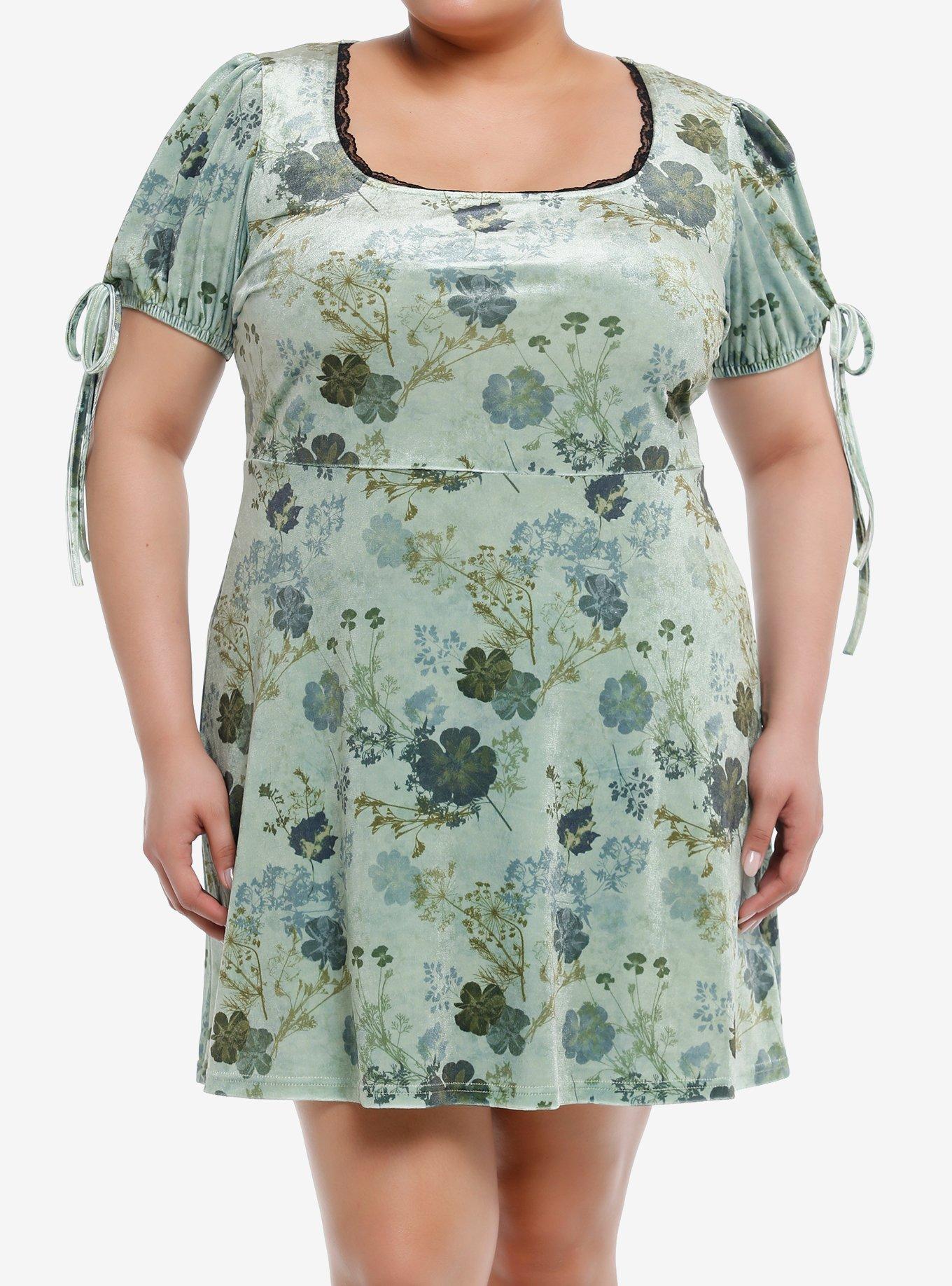 Daisy Street Green Floral Velvet Puff Sleeve Mini Dress Plus Size, , hi-res