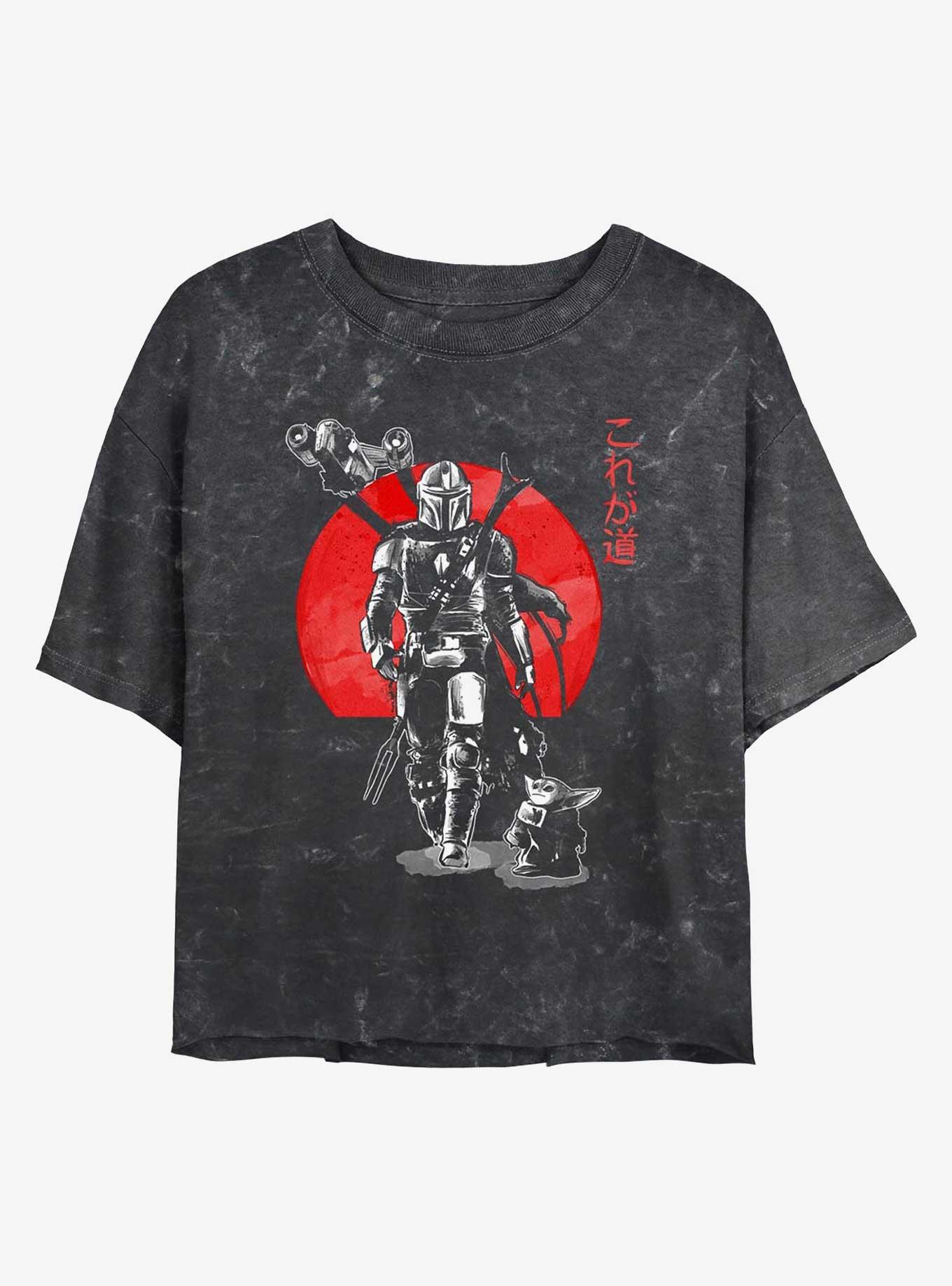 Star Wars The Mandalorian Sumi Ink Red Sun Mineral Wash Girls Crop T-Shirt