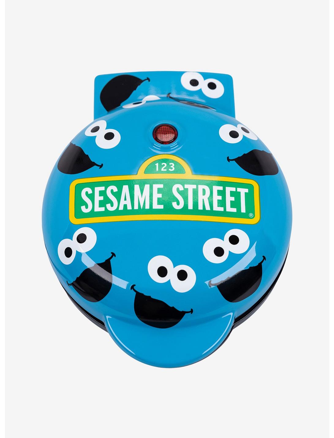 Uncanny Brands Sesame Street Cookie Monster Mini Waffle Maker, , hi-res