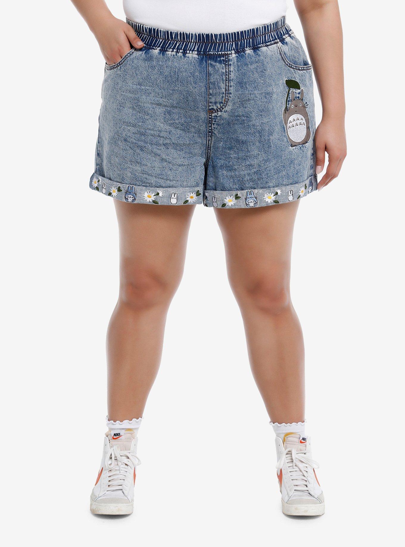 Her Universe Studio Ghibli My Neighbor Totoro Spring Elastic High-Waisted Denim Shorts Plus Size, MEDIUM WASH, hi-res