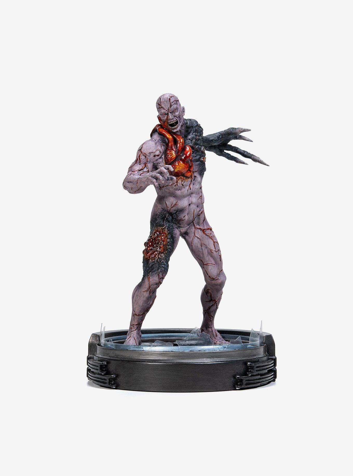 Resident Evil Tyrant T-002 Limited Edition Statue, , hi-res