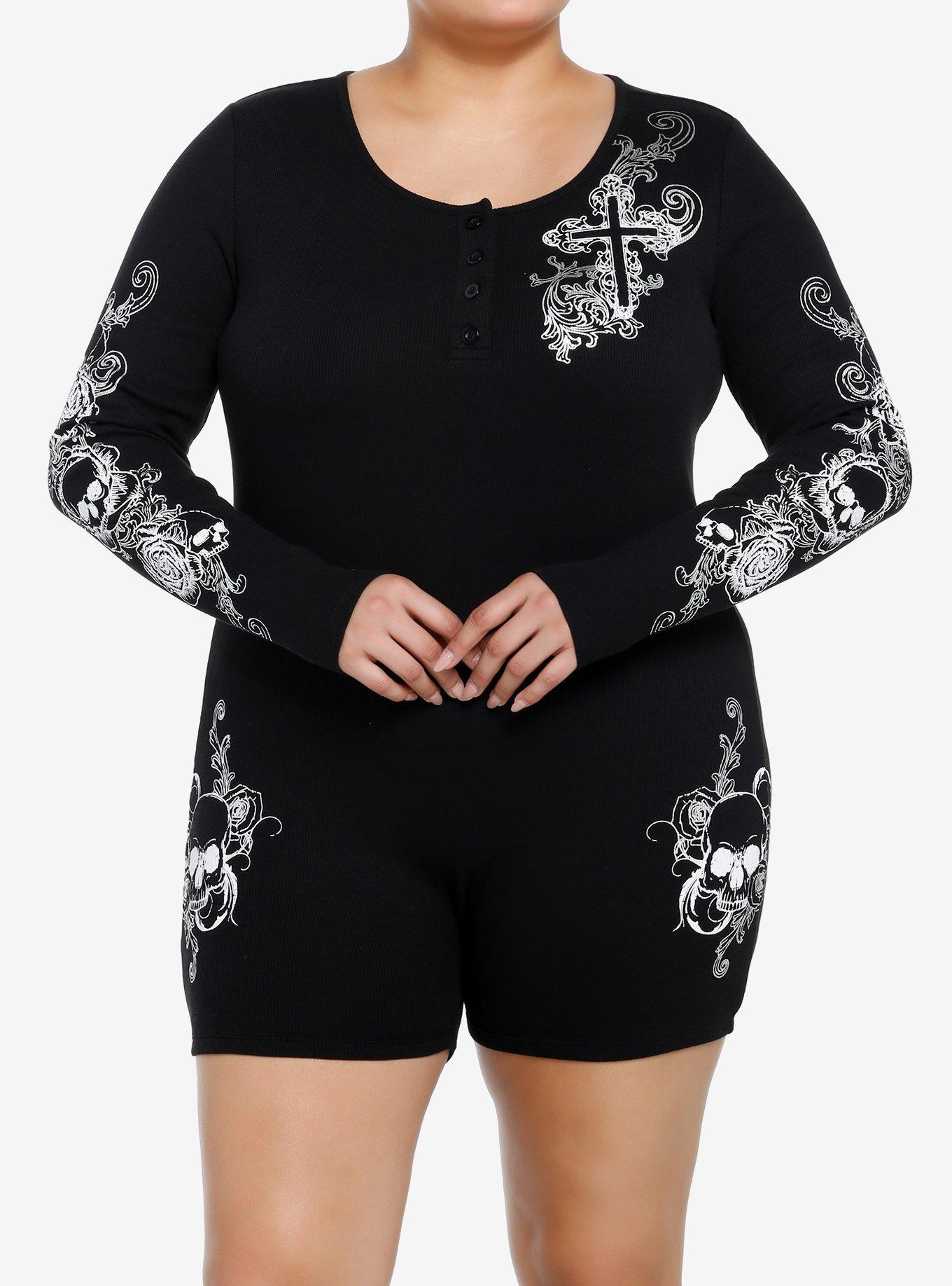 Social Collision Skulls & Crosses Ribbed Romper Plus Size, BLACK, hi-res