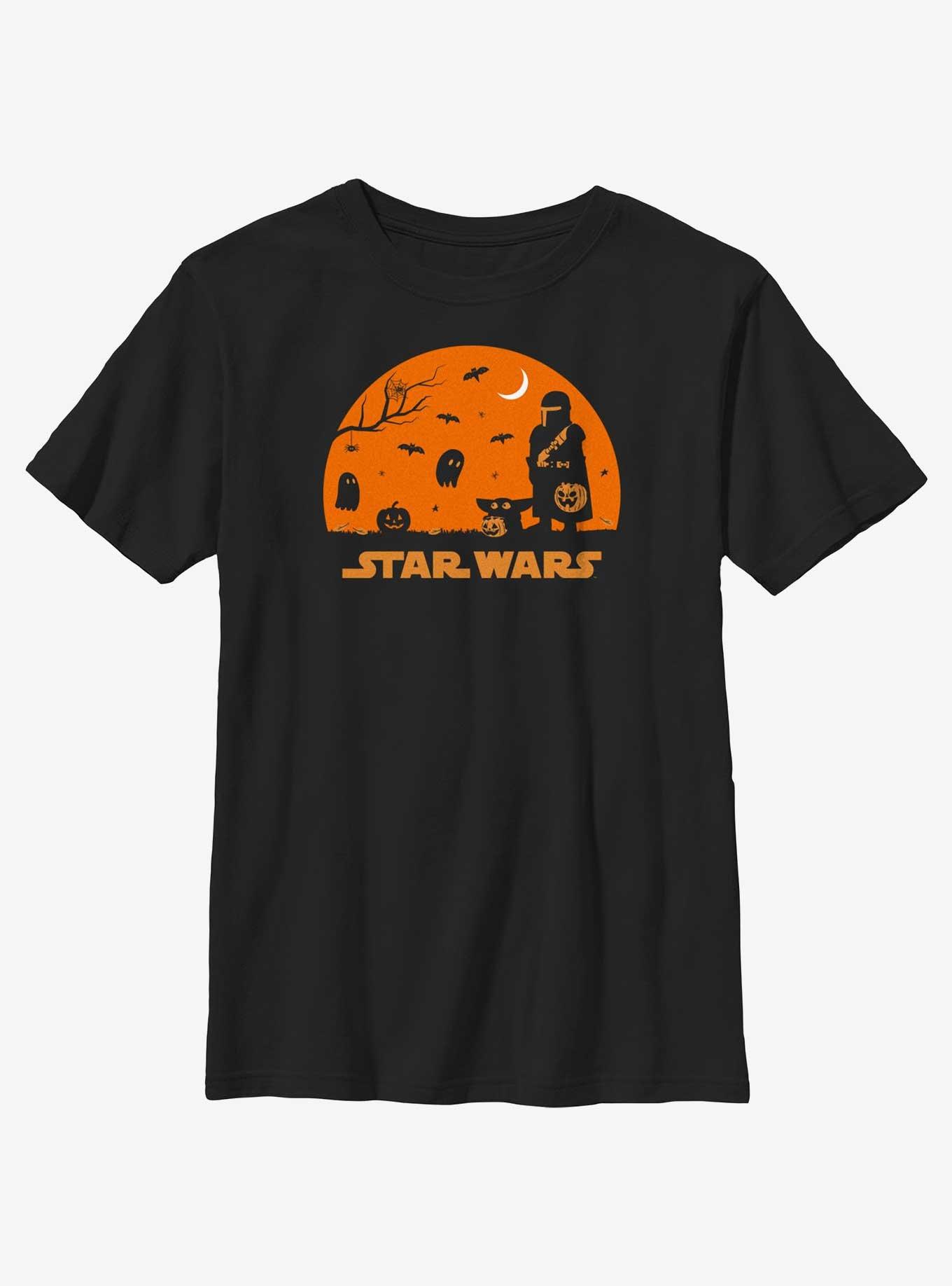 Star Wars The Mandalorian Mando And Grogu Haunt Youth T-Shirt, BLACK, hi-res