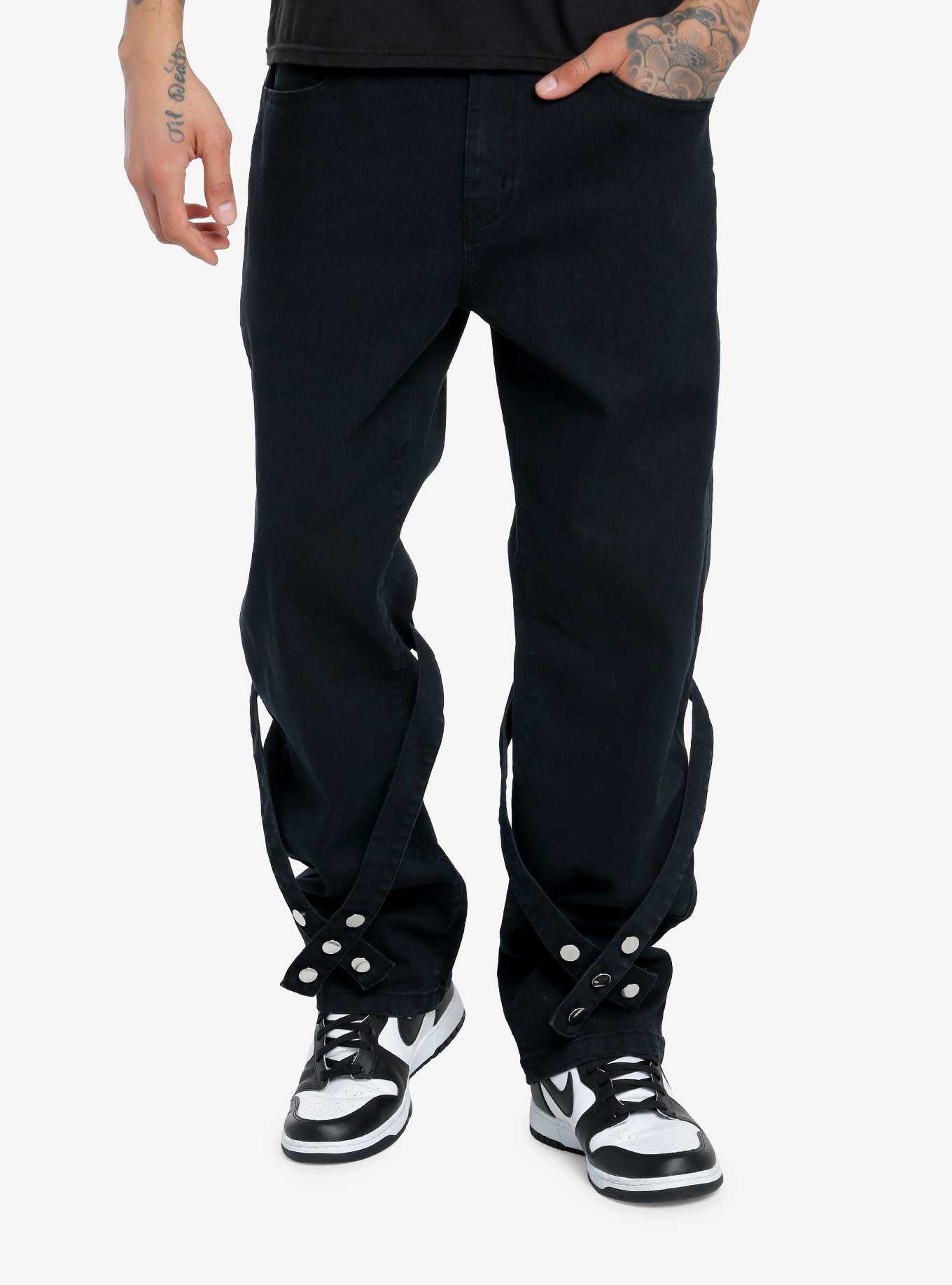 Replying to @Spicy toe fungus 3 ways to style black cargo pants. Which, black  cargo outfits men