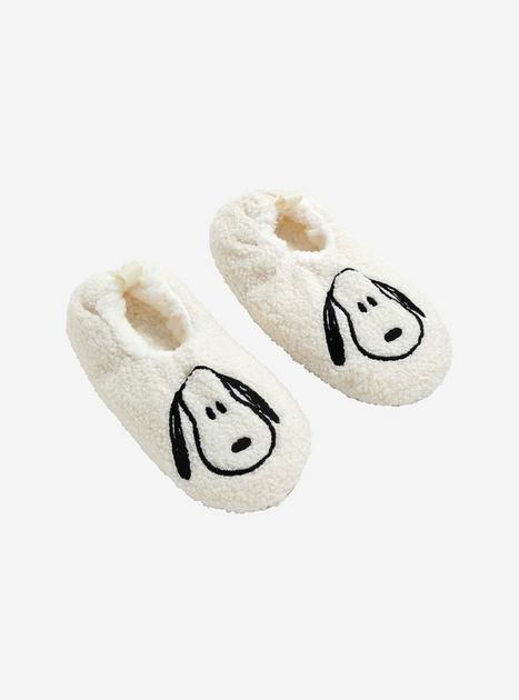Peanuts Snoopy Fuzzy Slippers Hot Topic